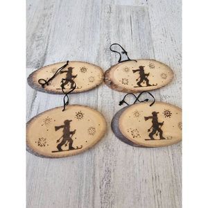 Wooden skier ornament set skiing cabin Xmas tree